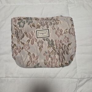 NWOT Floral Embroidered Cosmetic / Toiletry Bag